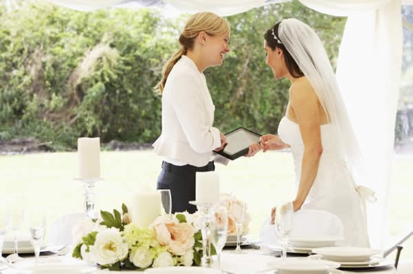 Why Having a Wedding Day Coordinator is the Best Investment For Your Wedding