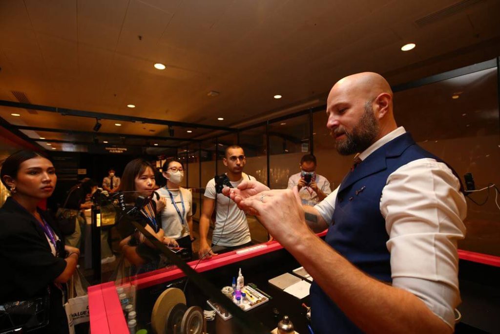 Jewellery & Gem ASIA